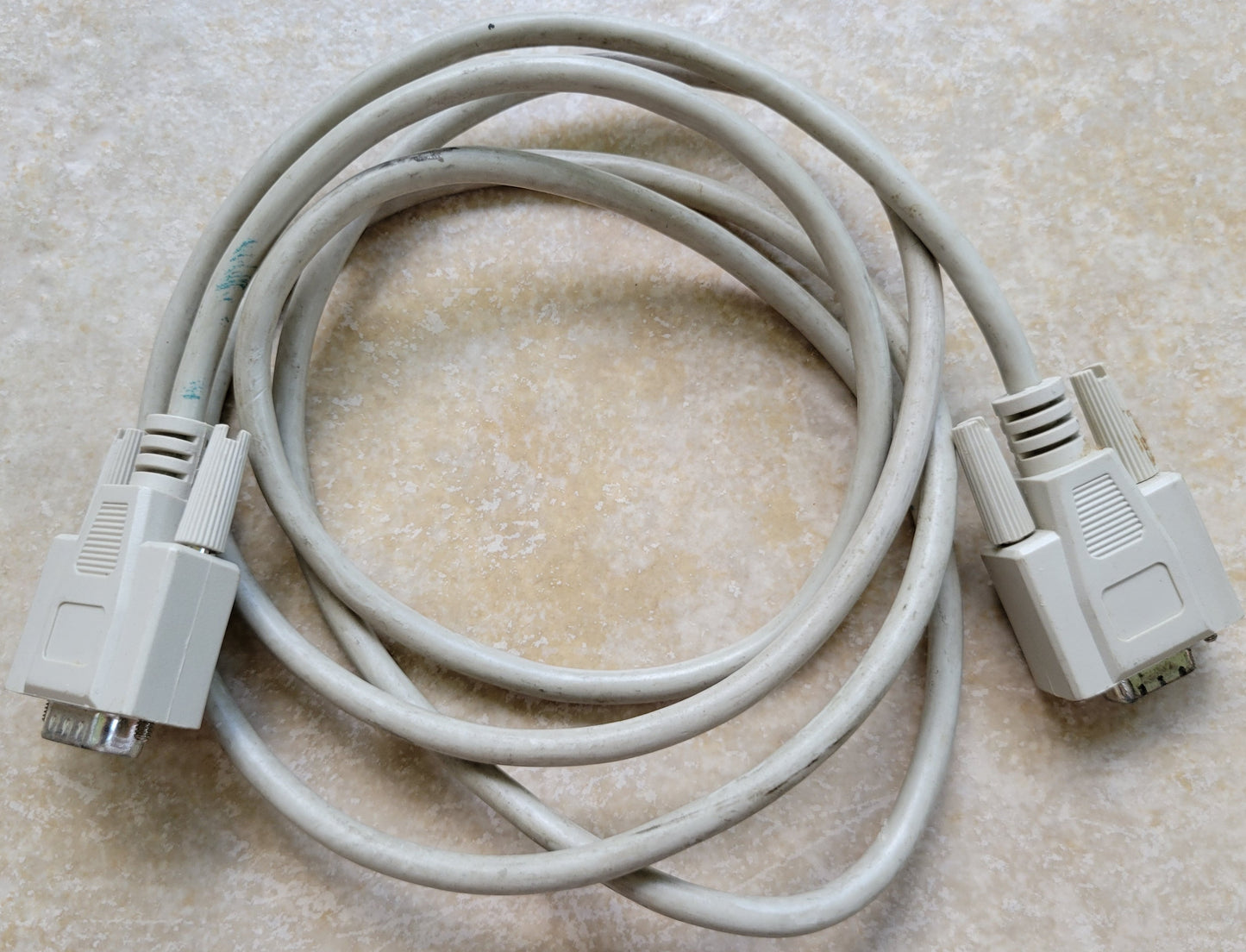 VGA (Male to Female) 15-Pin Extension Cable, 6 Feet