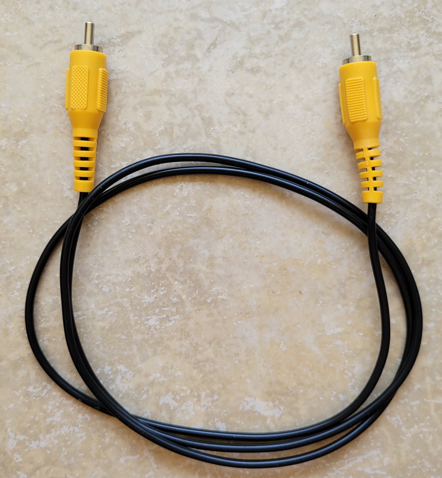 Single RCA Yellow Connector Plug, 3 Feet