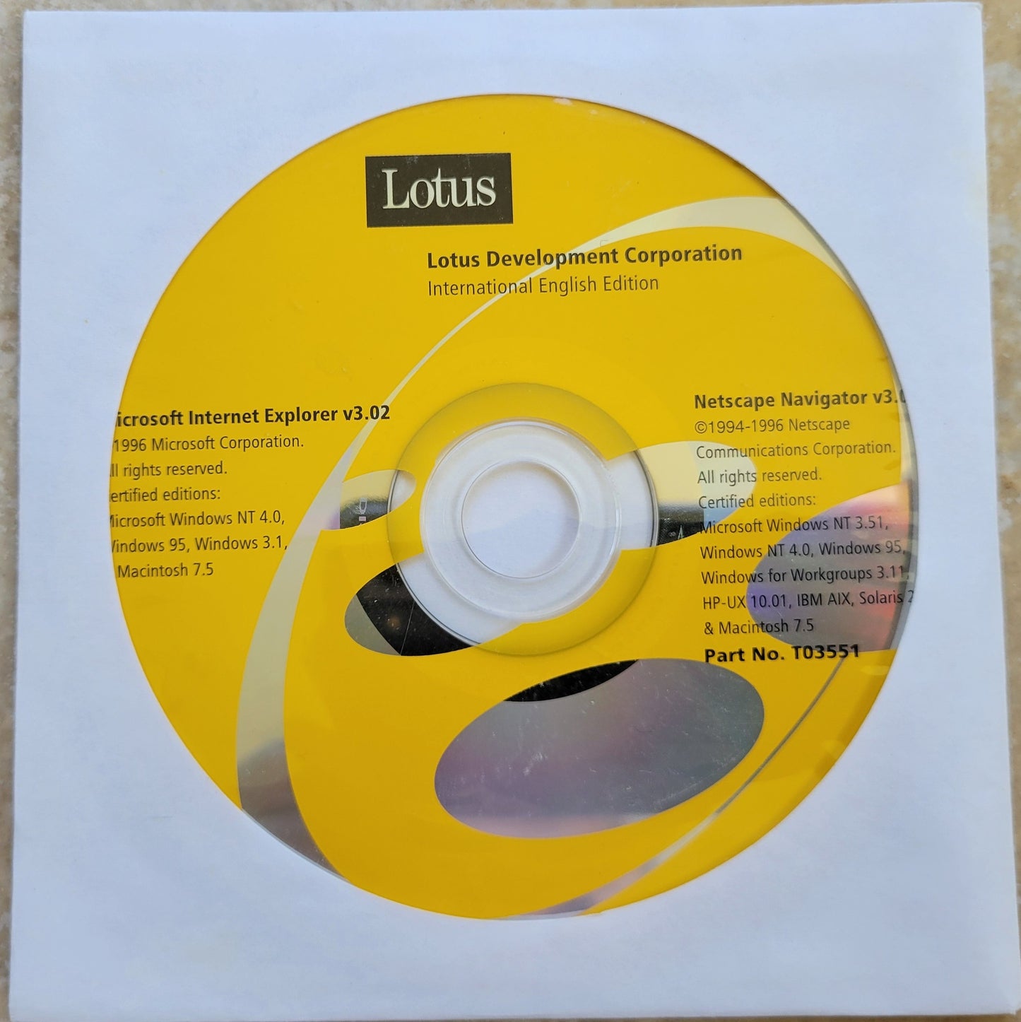 4. Vintage CD - Lotus: Microsoft Internet Explorer v3.02 & Netscape Navigator v3.01
