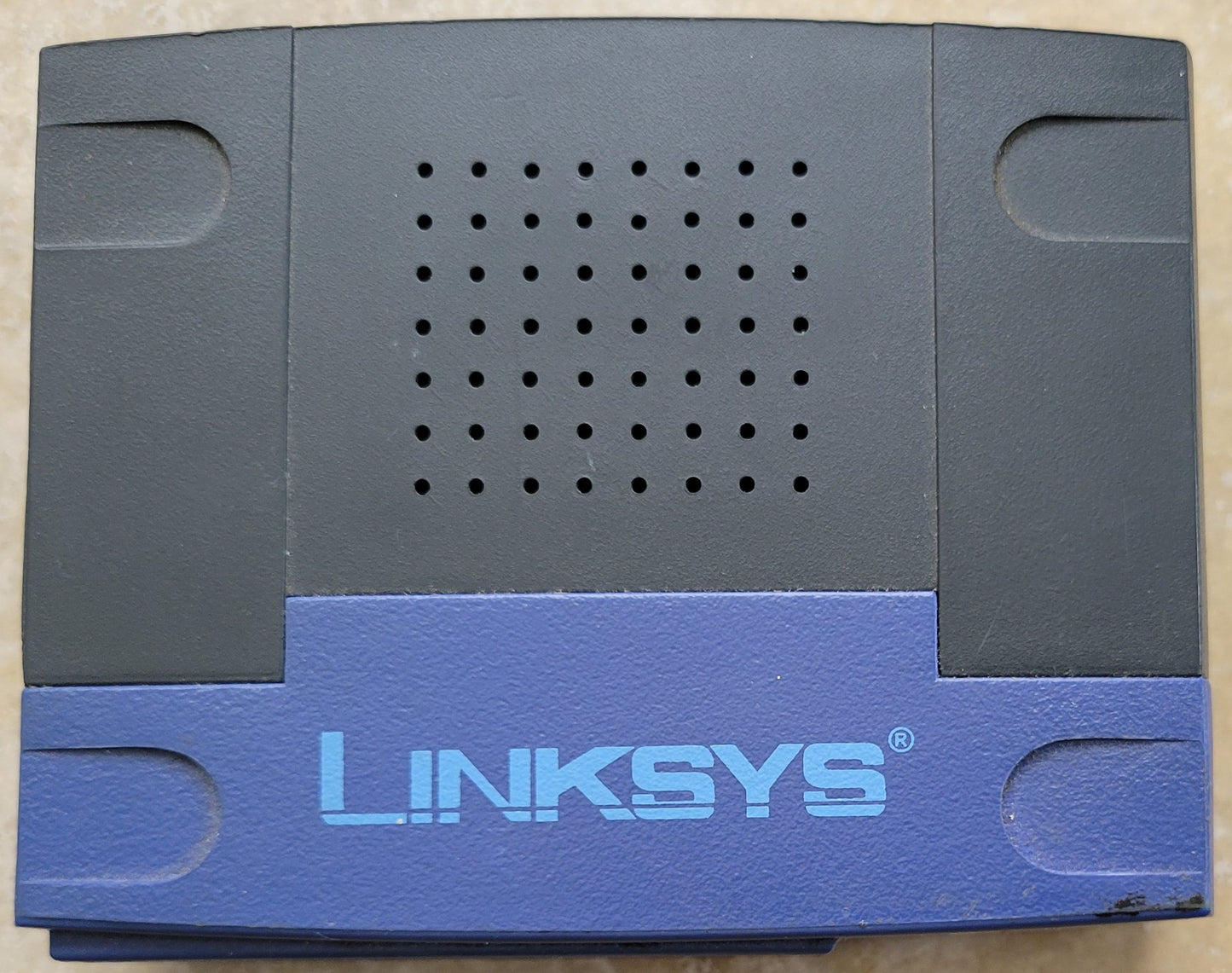 Linksys 10/100 5-Port Workgroup Switch, Model EZXS55W, Version 3