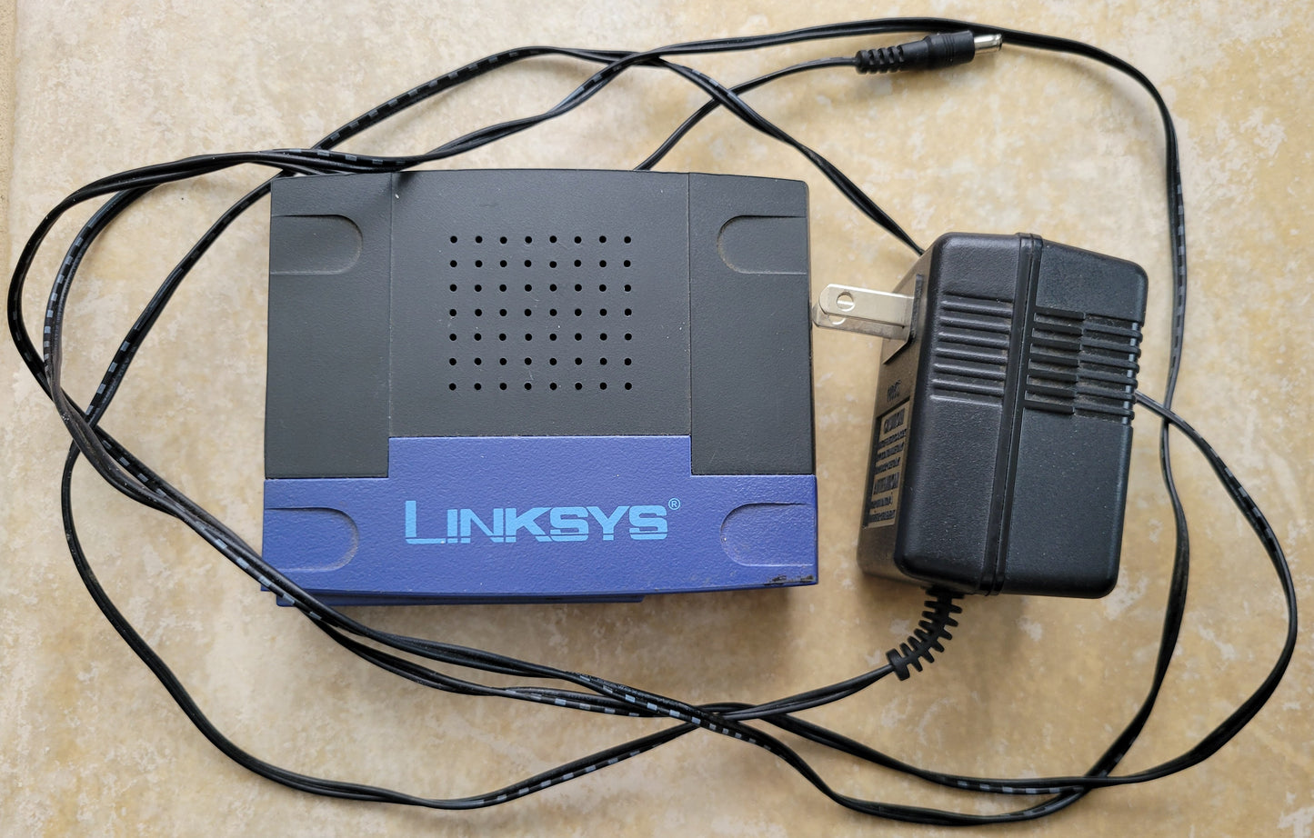 Linksys 10/100 5-Port Workgroup Switch, Model EZXS55W, Version 3