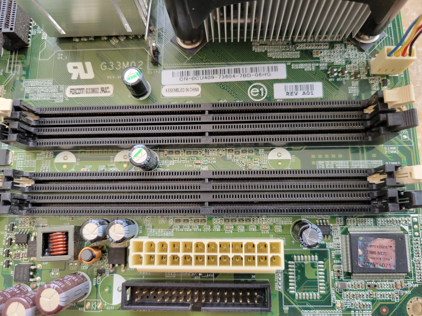 Foxconn G33MO2 PC Motherboard with CPU