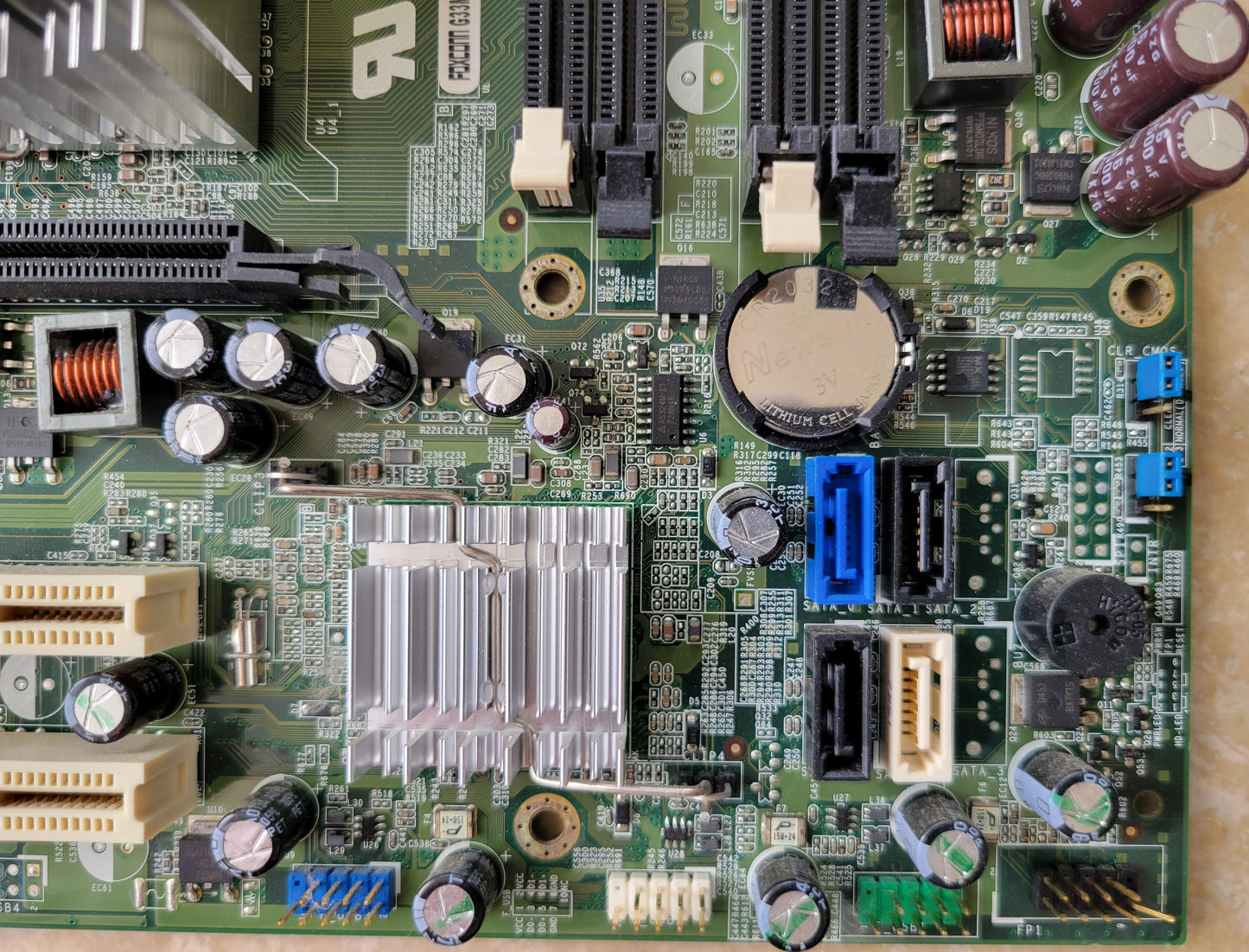 Foxconn G33MO2 PC Motherboard with CPU