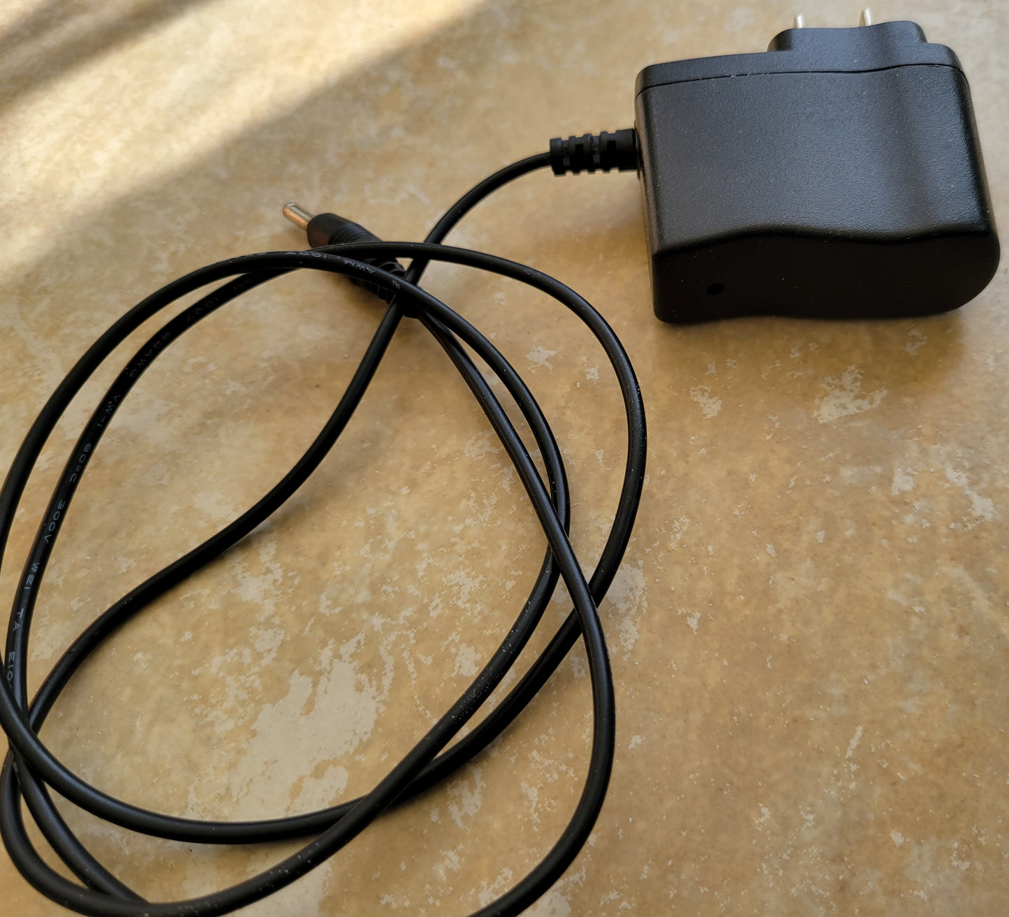 Universal New AC Adapter for Switching Power Supply Charger Cord  Model: YD-001