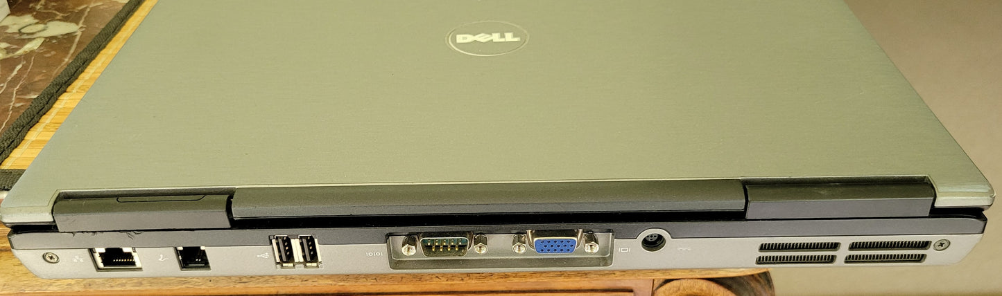 Dell Latitude D630 | Windows 10 Home | 4GB RAM | Screws Stripped