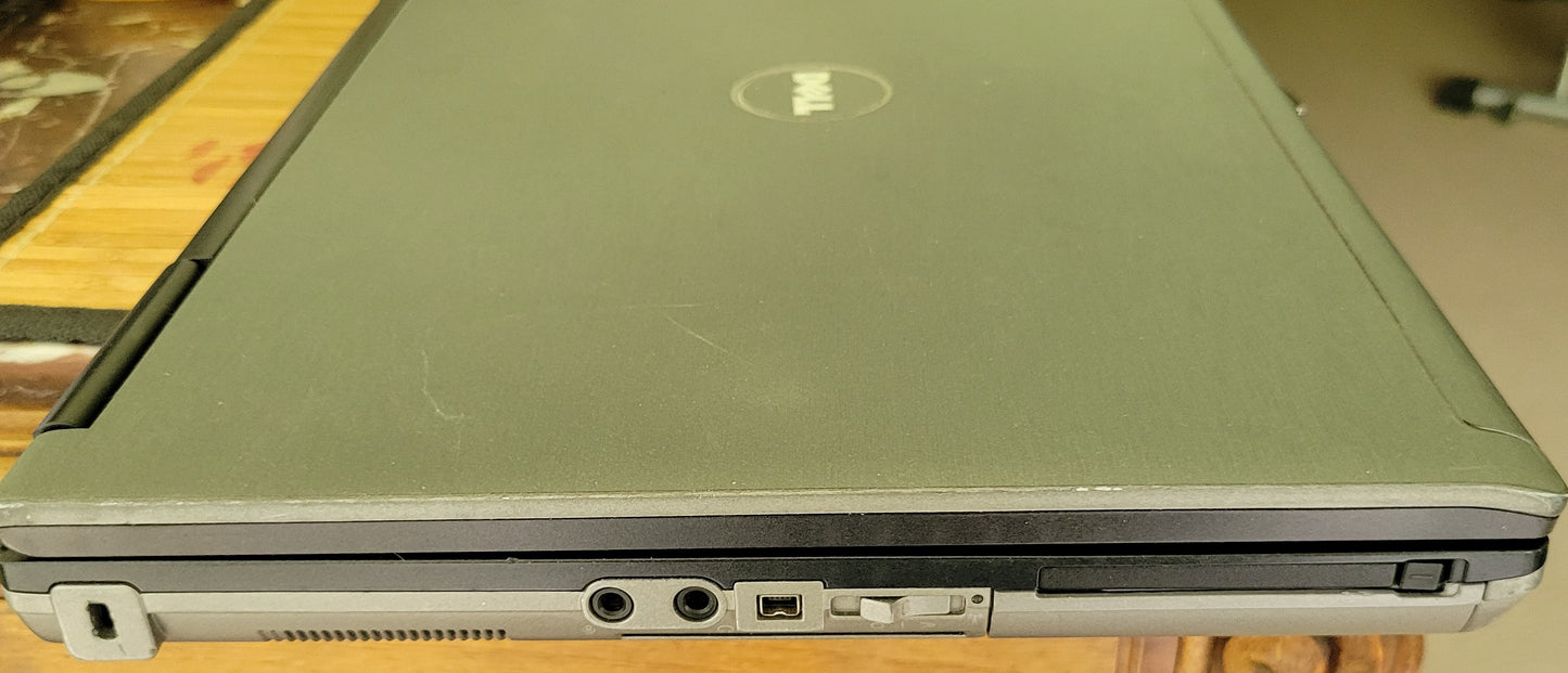 Dell Latitude D630 | Windows 10 Home | 4GB RAM | Screws Stripped
