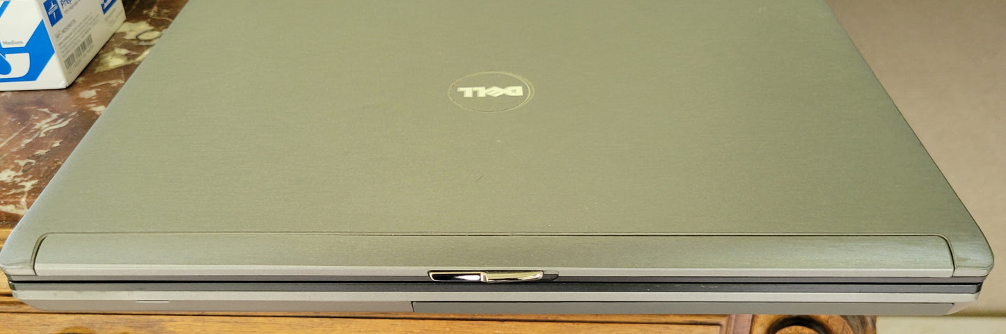Dell Latitude D630 | Windows 10 Home | 4GB RAM | Screws Stripped